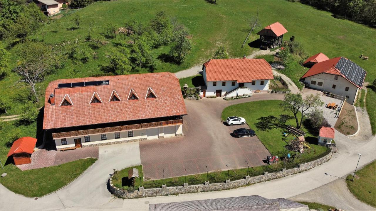 Guesthouse Močivnik Okroglice Extérieur photo
