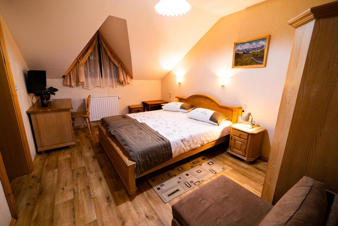 Guesthouse Močivnik Okroglice Extérieur photo