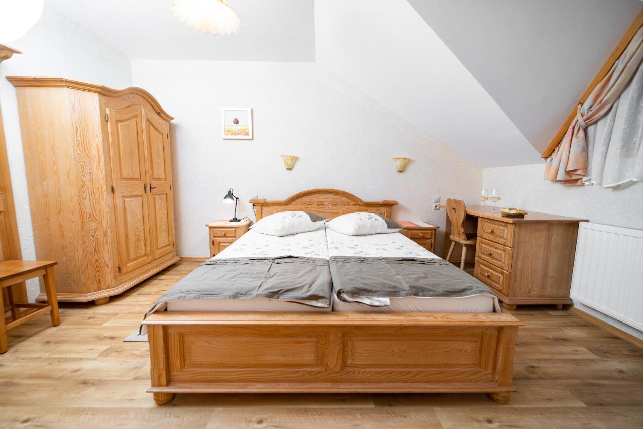 Guesthouse Močivnik Okroglice Extérieur photo