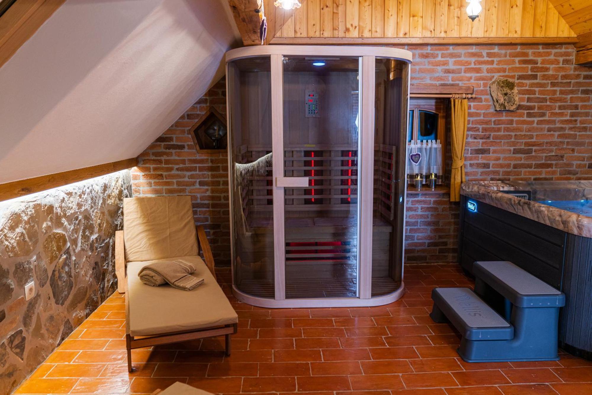 Guesthouse Močivnik Okroglice Extérieur photo